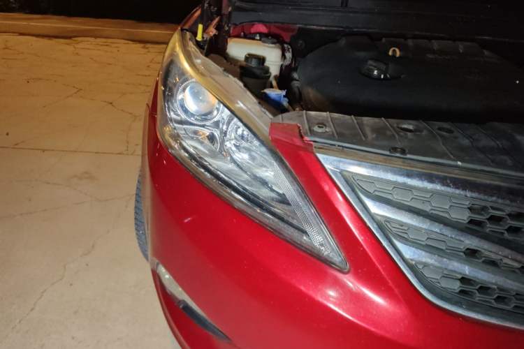 Used CHANGAN Eado 2014 1.6L Manual Luxury Model Right Front Headlight