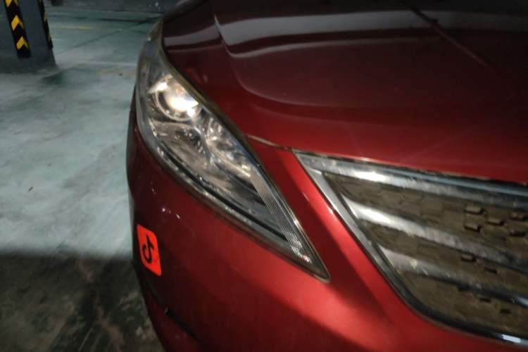 Used CHANGAN Eado 2014 1.6L Manual Luxury Model Right Front Headlight