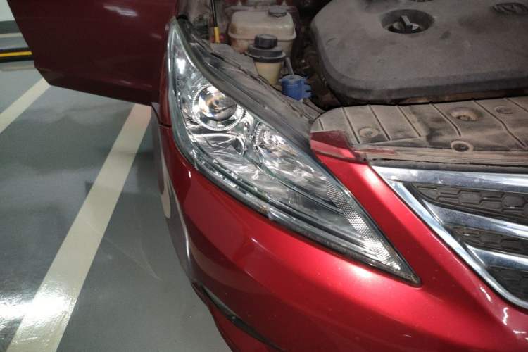 Used CHANGAN Eado 2014 1.6L Manual Luxury Model Right Front Headlight