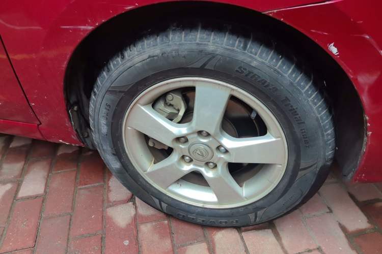 Used CHANGAN Eado 2014 1.6L Manual Elite Version Right Front Wheel Hub