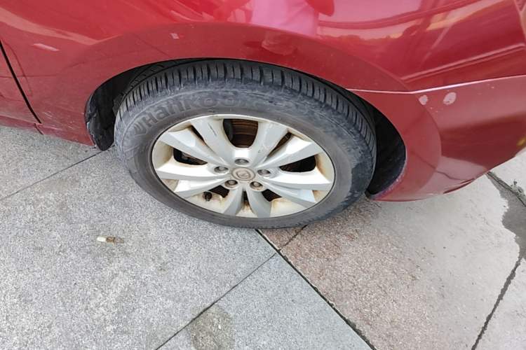 Used CHANGAN Eado 2014 1.6L Manual Luxury Model Right Front Wheel Hub