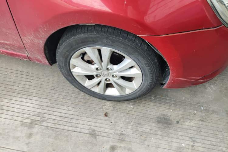 Used CHANGAN Eado 2014 1.6L Manual Luxury Model Right Front Wheel Hub