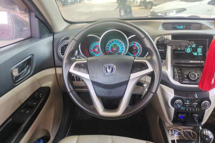 Used CHANGAN Eado 2014 1.6L Manual Luxury Model Steering Wheel