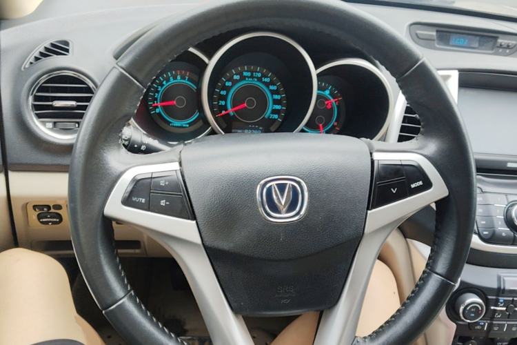 Used CHANGAN Eado 2014 1.6L Manual Luxury Model Steering Wheel