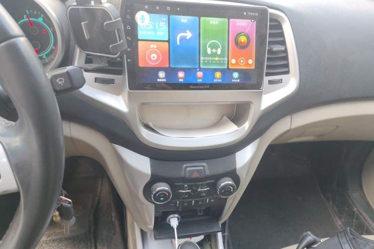 Used CHANGAN Eado 2014 1.6L Automatic Luxury Model Audio And AC Panel
