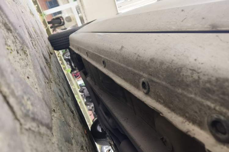 Used CHANGAN Eado 2014 1.6L Manual Elite Version Chassis Front Right