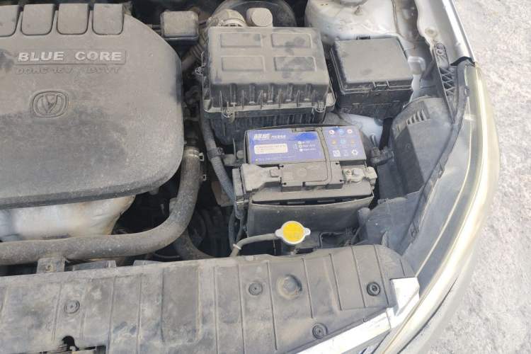 Used CHANGAN Eado 2014 1.6L Automatic Luxury Model Engine Bay Left