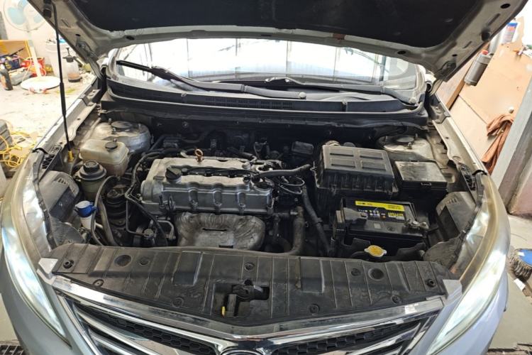 Used CHANGAN Eado 2014 1.6L Automatic Luxury Model Engine Bay