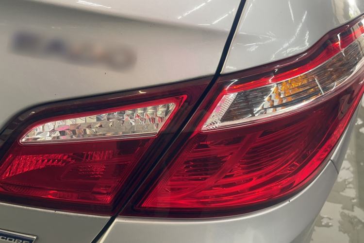 Used CHANGAN Eado 2014 1.6L Automatic Luxury Model Exterior 3