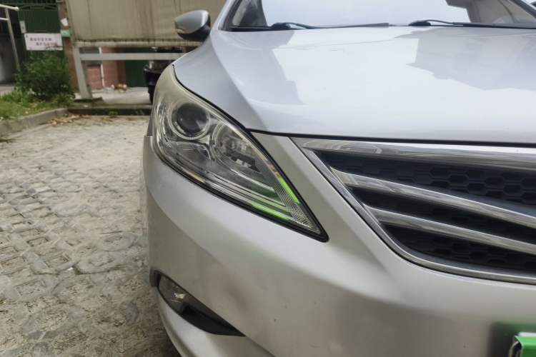 Used CHANGAN Eado 2014 1.6L Manual Elite Version Right Front Headlight