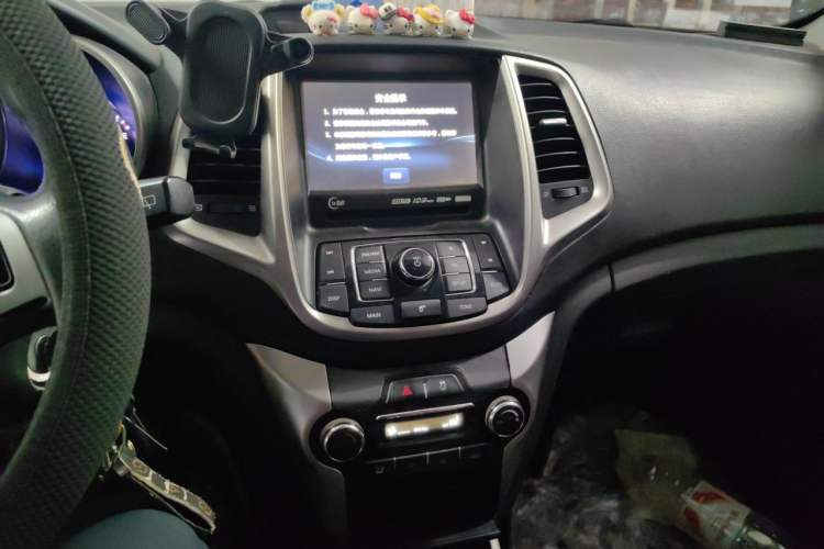 Used CHANGAN Eado 2014 1.6L Manual Luxury Model Audio And AC Panel