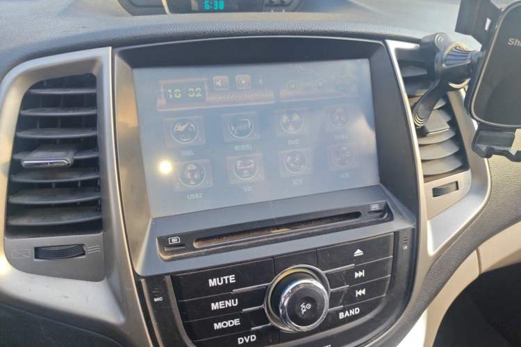 Used CHANGAN Eado 2014 1.6L Automatic Luxury Model Audio And AC Panel