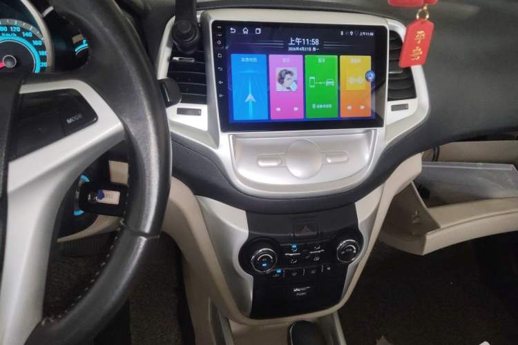 Used CHANGAN Eado 2014 1.6L Automatic Luxury Model Audio And AC Panel