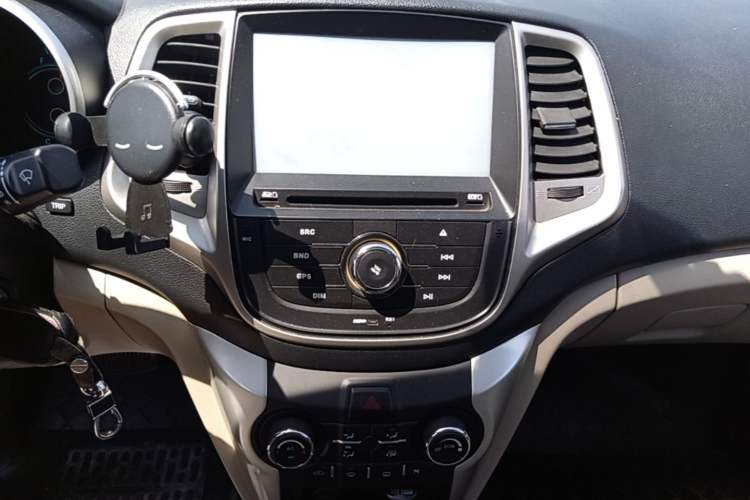 Used CHANGAN Eado 2014 1.6L Automatic Luxury Model Audio And AC Panel