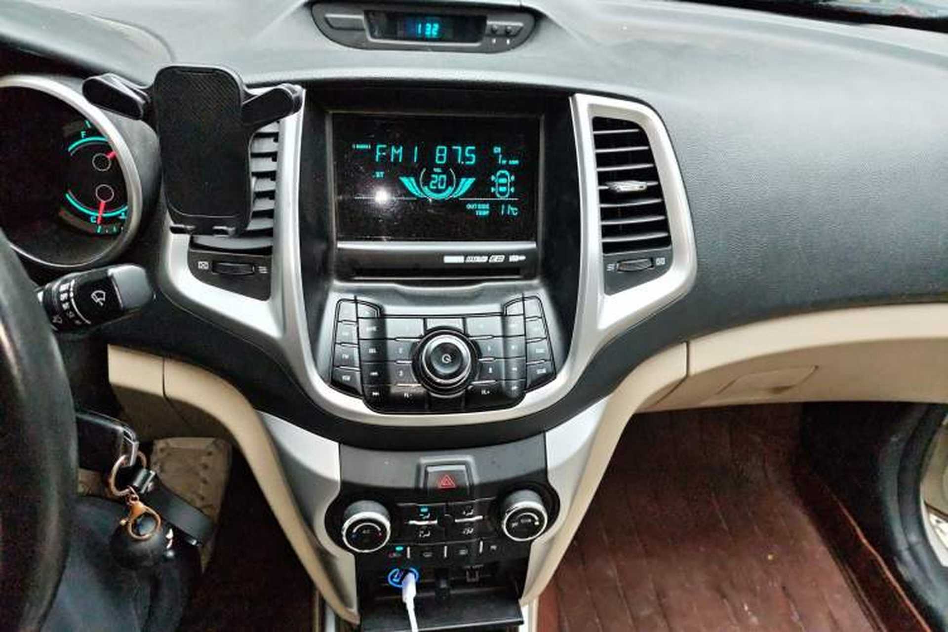 Used CHANGAN Eado 2014 1.6L Manual Luxury Model Audio And AC Panel