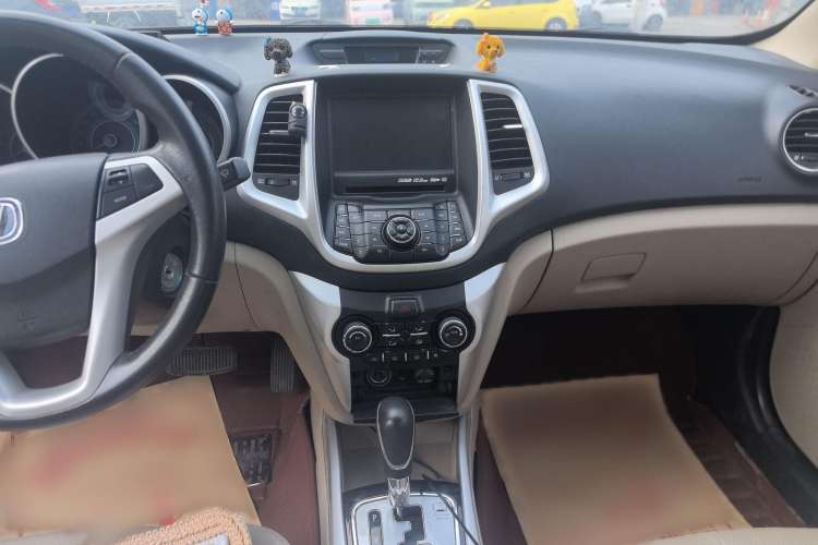 Used CHANGAN Eado 2014 1.6L Automatic Prestige Model Audio And AC Panel