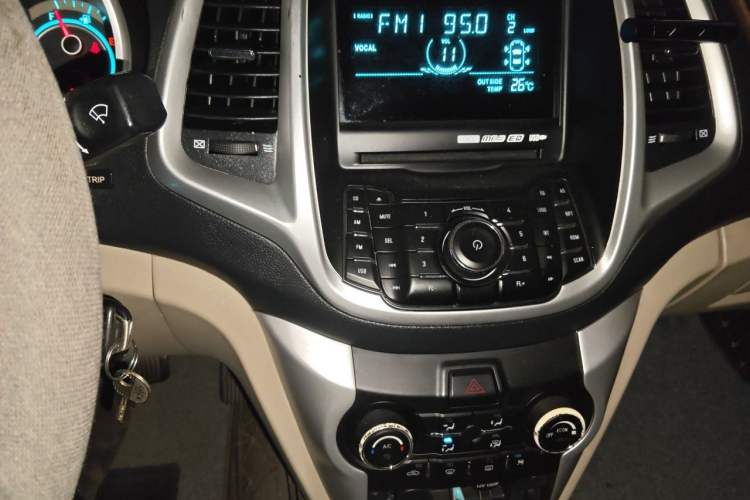 Used CHANGAN Eado 2014 1.6L Automatic Luxury Model Audio And AC Panel