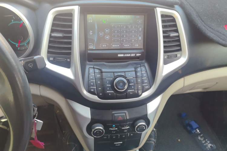 Used CHANGAN Eado 2014 1.6L Manual Luxury Model Audio And AC Panel