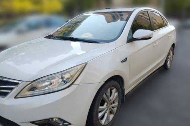 CHANGAN Eado 2014 1.6L Manual Luxury Model de segunda mano