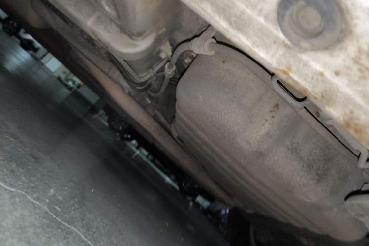 Used CHANGAN Eado 2014 1.6L Automatic Luxury Model Chassis Rear Left