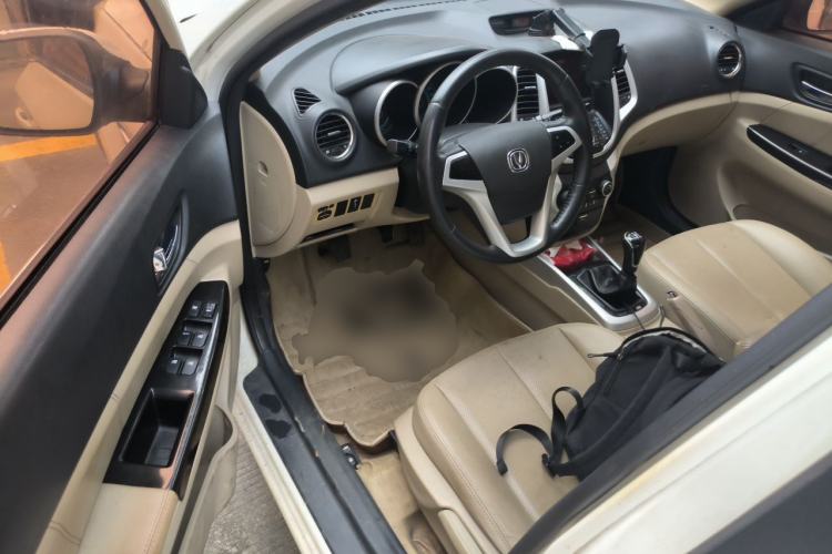 Used CHANGAN Eado 2014 1.6L Manual Luxury Model Driver Seat