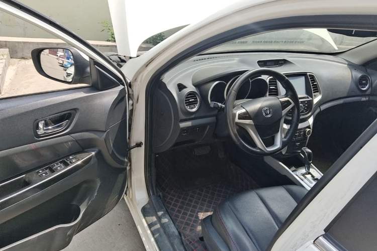 Used CHANGAN Eado 2014 1.5T Automatic Sport Luxury Model Driver Seat