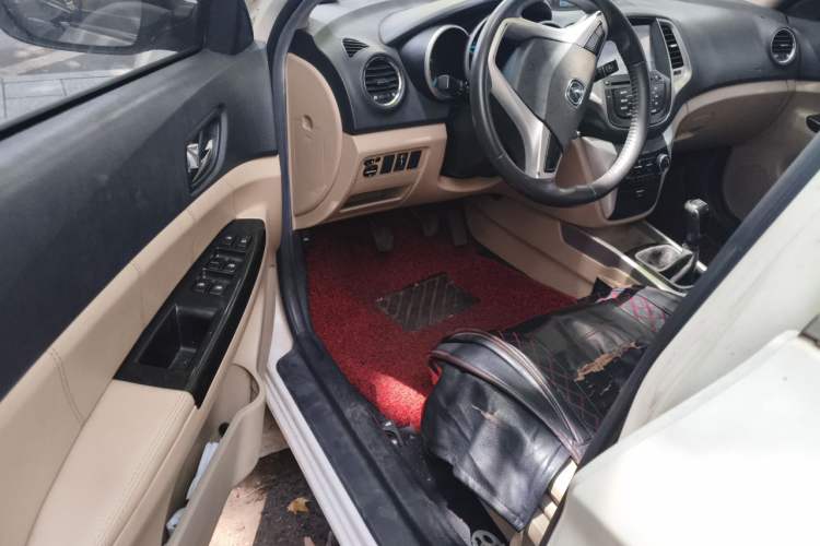 Used CHANGAN Eado 2014 1.6L Manual Luxury Model Driver Seat
