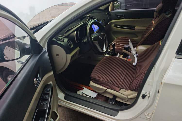 Used CHANGAN Eado 2014 1.6L Manual Luxury Model Driver Seat