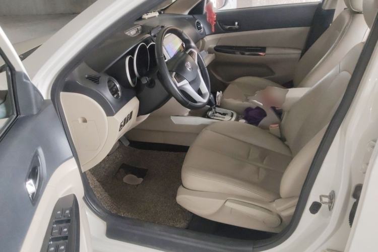 Used CHANGAN Eado 2014 1.6L Automatic Luxury Model Driver Seat