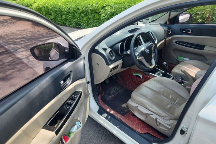 Used CHANGAN Eado 2014 1.6L Manual Luxury Model Driver Seat