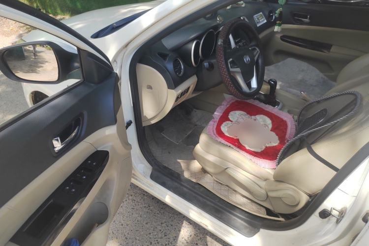 Used CHANGAN Eado 2014 1.6L Manual Luxury Model Driver Seat