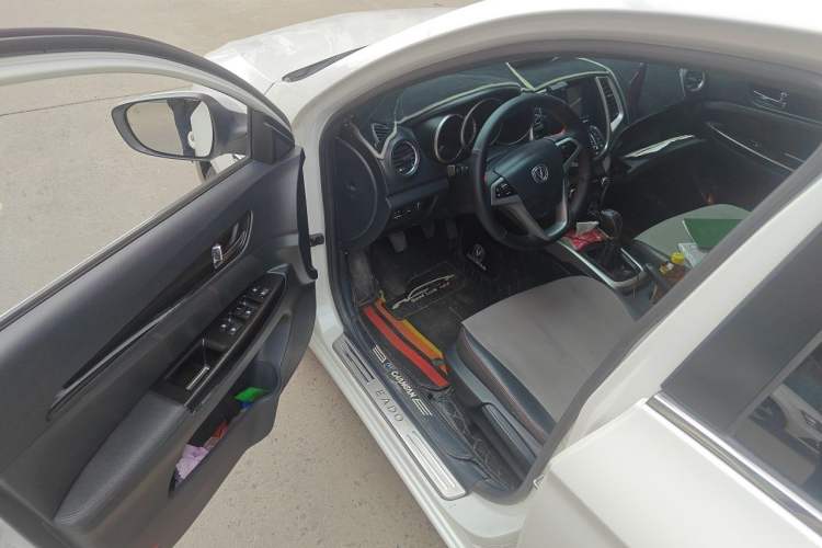 Used CHANGAN Eado 2014 1.6L Manual Luxury Model Driver Seat