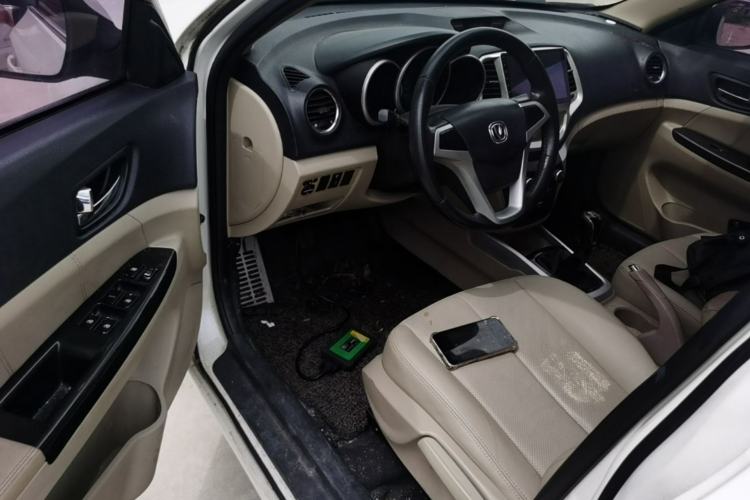 Used CHANGAN Eado 2014 1.6L Manual Luxury Model Driver Seat