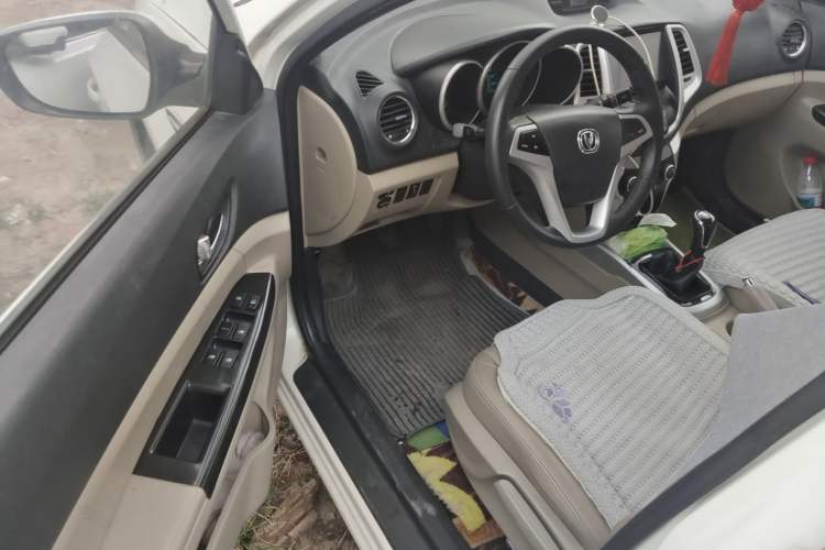 Used CHANGAN Eado 2014 1.6L Manual Luxury Model Driver Seat