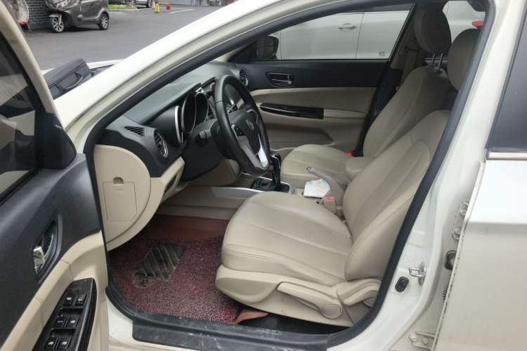 Used CHANGAN Eado 2014 1.6L Manual Luxury Model Driver Seat
