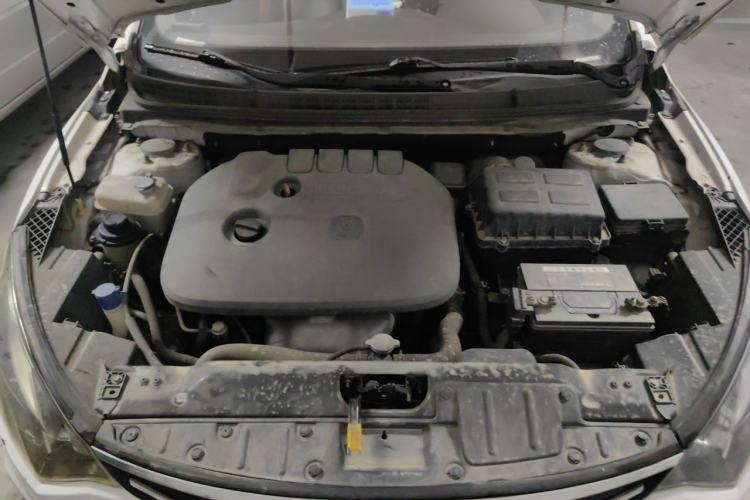 Used CHANGAN Eado 2014 1.6L Manual Luxury Model Engine Bay