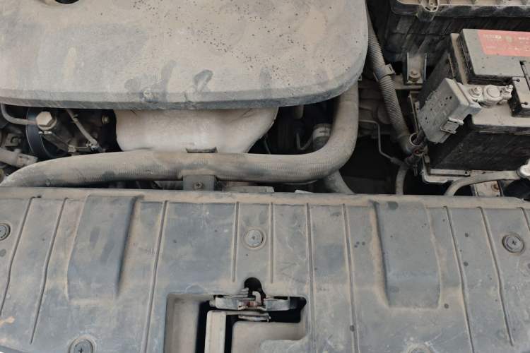 Used CHANGAN Eado 2014 1.6L Manual Luxury Model Engine Bay