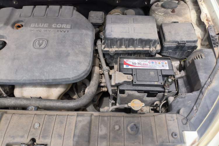 Used CHANGAN Eado 2014 1.6L Manual Luxury Model Engine Bay Left