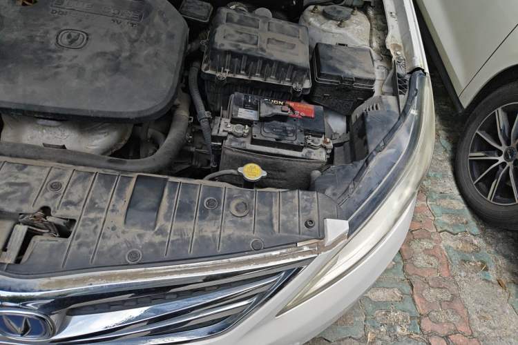 Used CHANGAN Eado 2014 1.6L Manual Luxury Model Engine Bay Left