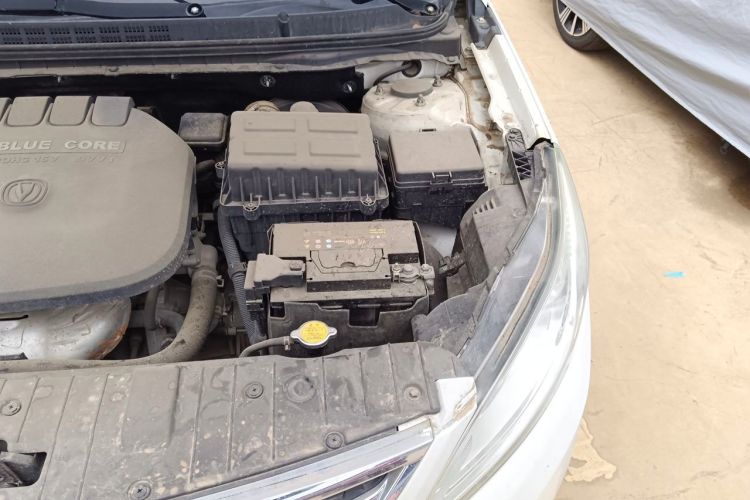 Used CHANGAN Eado 2014 1.6L Manual Luxury Model Engine Bay Left