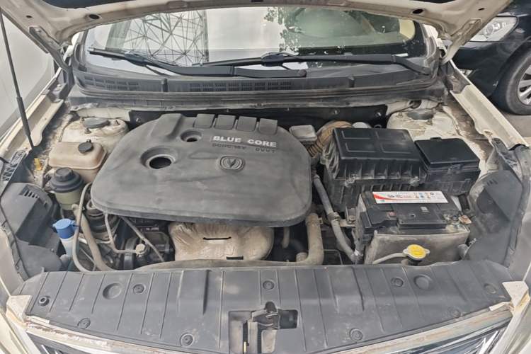 Used CHANGAN Eado 2014 1.6L Manual Luxury Model Engine Bay