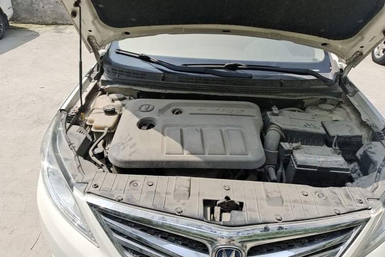 Used CHANGAN Eado 2014 1.5T Automatic Sport Luxury Model Engine Bay Right