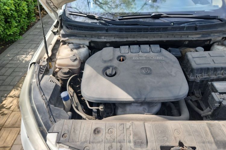Used CHANGAN Eado 2014 1.6L Manual Luxury Model Engine Bay Right
