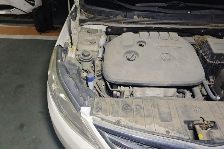 Used CHANGAN Eado 2014 1.6L Manual Luxury Model Engine Bay Right