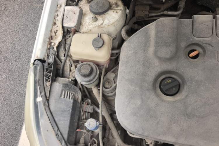 Used CHANGAN Eado 2014 1.6L Manual Luxury Model Engine Bay Right