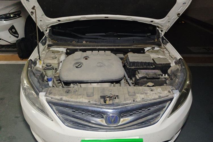 Used CHANGAN Eado 2014 1.6L Manual Luxury Model Engine Bay