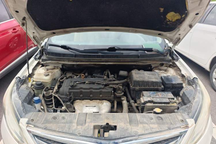 Used CHANGAN Eado 2014 1.6L Manual Luxury Model Engine Bay