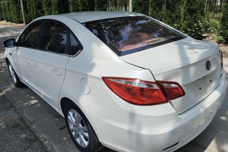 Used CHANGAN Eado 2014 1.6L Manual Luxury Model Exterior 2