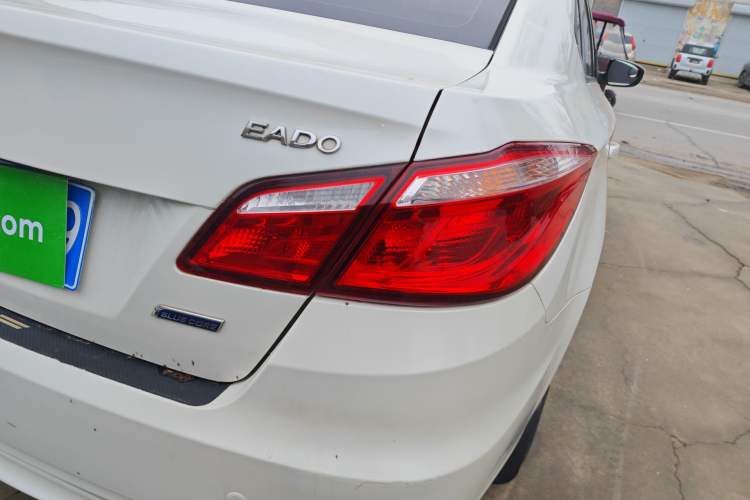 Used CHANGAN Eado 2014 1.6L Automatic Luxury Model Exterior 3