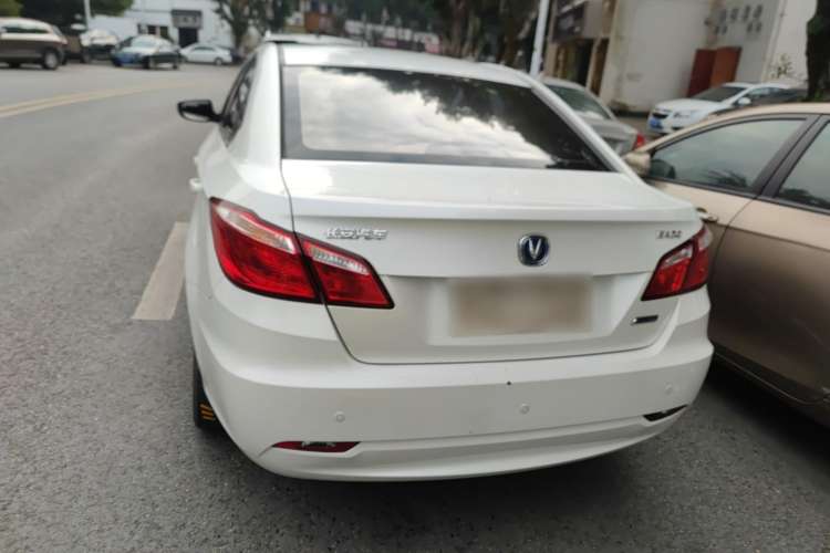 Used CHANGAN Eado 2014 1.6L Manual Luxury Model Exterior 6